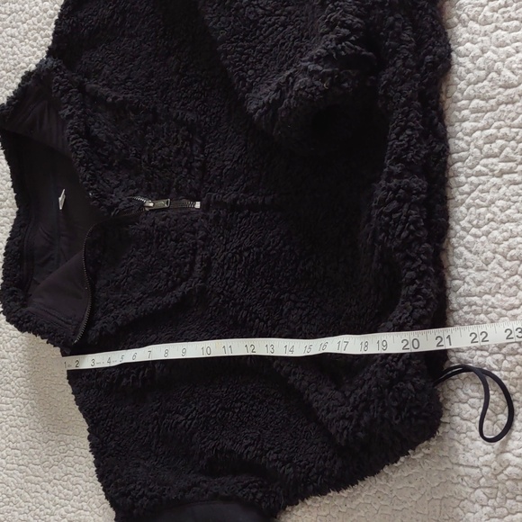 FP Movement XS Nantucket Fleece Black Sherpa Pullover - Picture 4 of 15